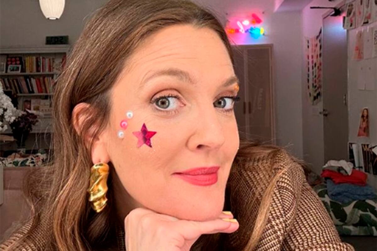Drew Barrymore aseguró que dejó de beber alcohol, un hábito que su familia (de artistas) arrastraba desde décadas