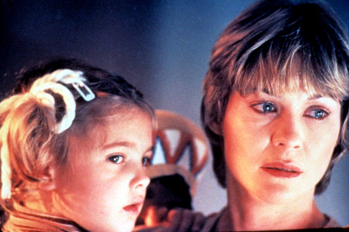 Drew Barrymore y Dee Wallace en E.T.