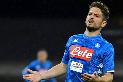 Dries Mertens, carta goleadora de Napoli: con una anotación más superará al eslovaco Marek Hamsik y quedará como el máximo goleador del club en todas las competencias.