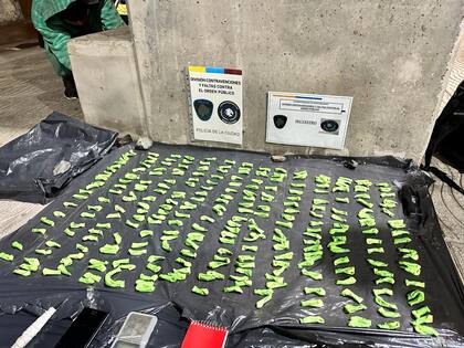 Droga secuestrada a un dealer en los bosques de Palermo