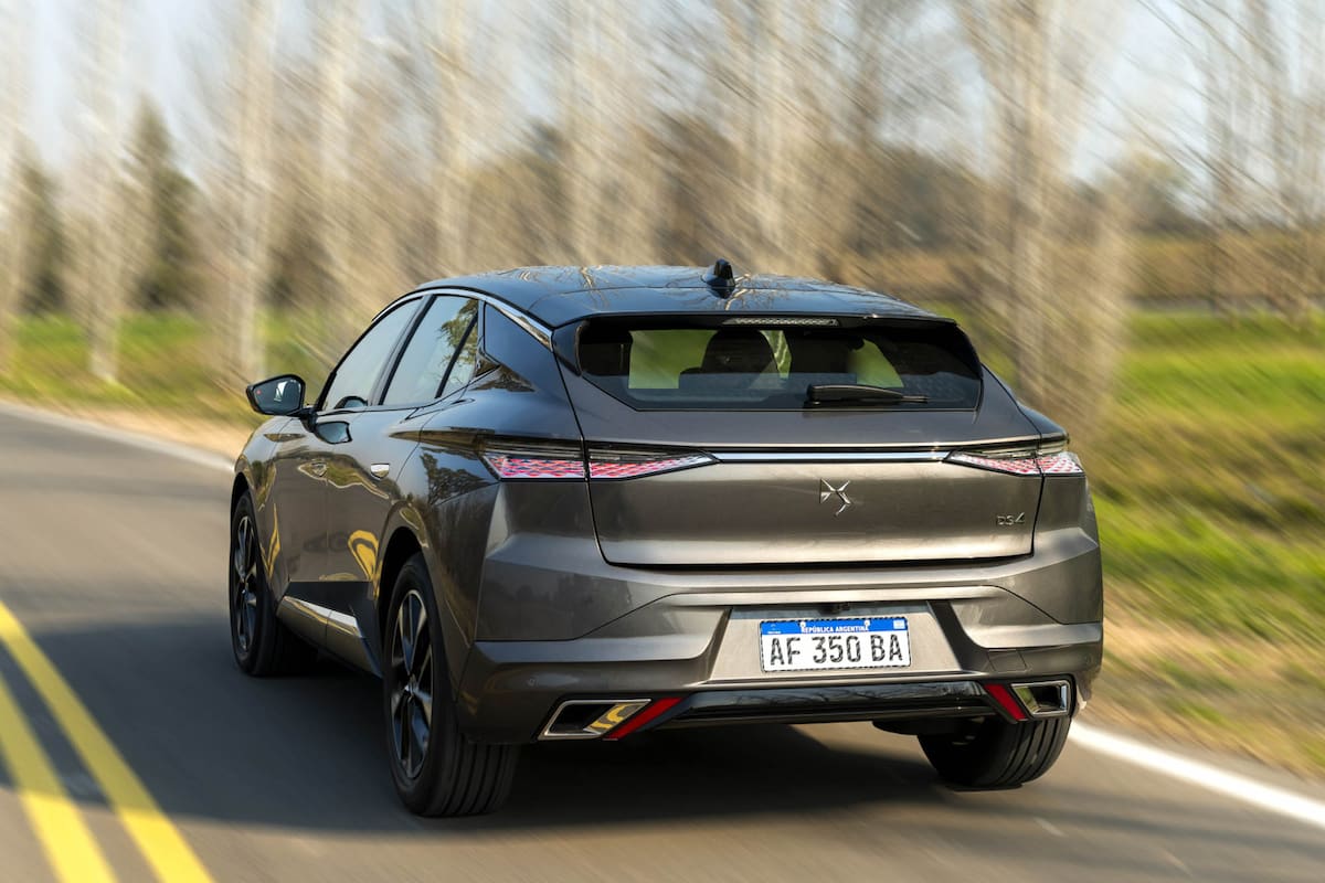 DS comenzará a ofrecer toda su gama de vehículos en determinados concesionarios de Peugeot y Citroën