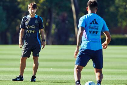 DT, Placente. Entrenamiento de la Selección Sub 20 en el predio de la AFA en Ezeiza.