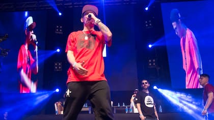 Dtoke, una de las figuras del freestyle y fenómeno de las redes sociales