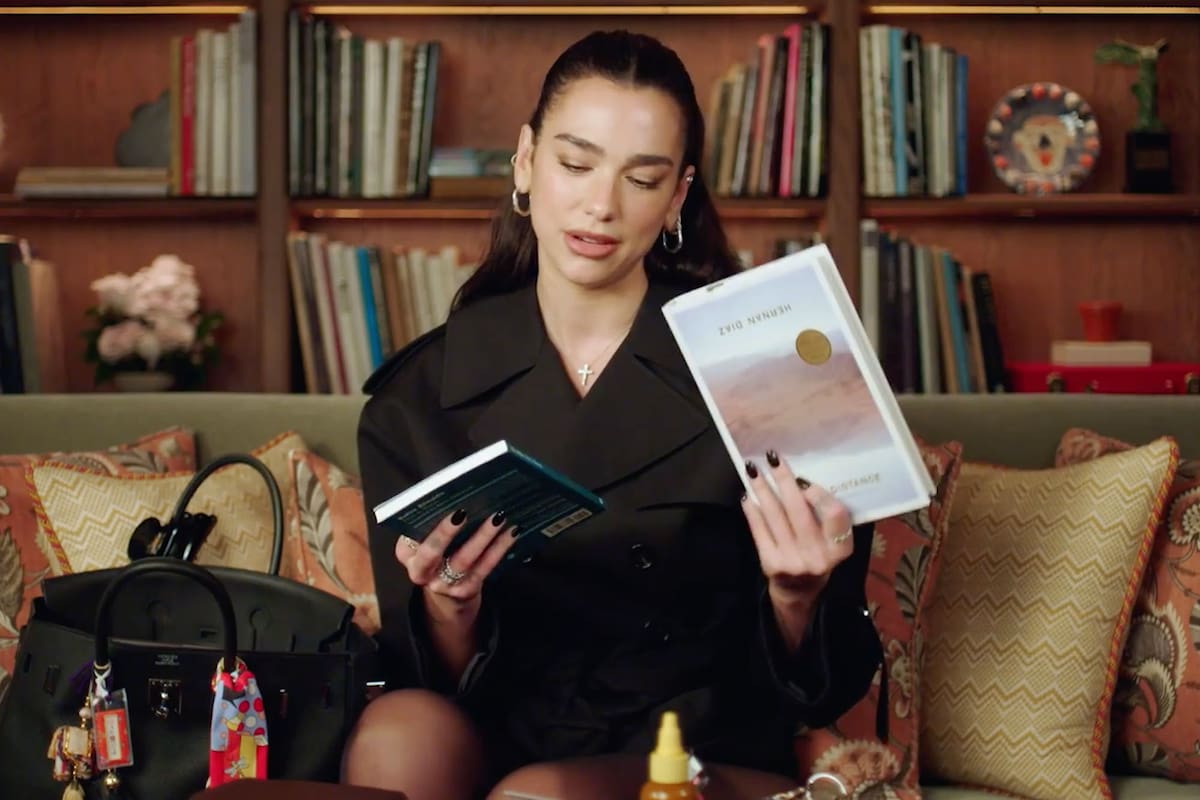 Dua Lipa recomienda un libro de Selva Almada y de Hernán Díaz, reconocidos autores argentinos