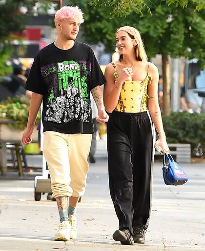 Dua Lipa y Anwar Hadid