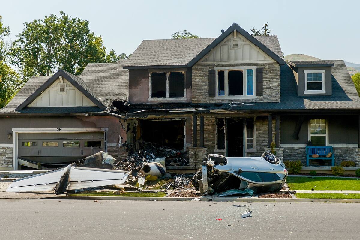 Duane Youd murió en el choque; los investigadores creen que lo dirigió intencionalmente hacia su vivienda