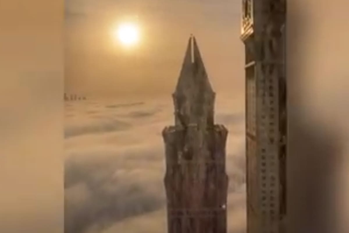 Dubái constituye un paisaje surreal, más propio de un universo de ciencia ficción que de nuestra realidad