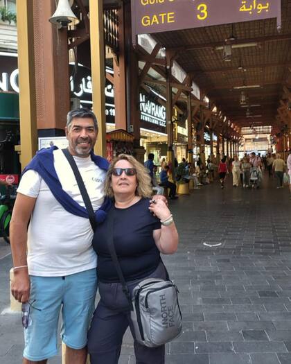 Dubái era el último destino de Viviana y Juan