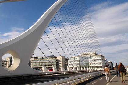 Dublín se prepara para el primer partido de la NFL en Irlanda: Steelers-Vikings