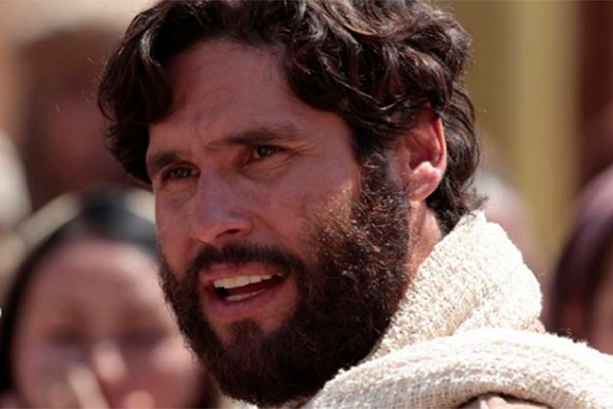 Dudú Azevedo, el protagonista de Jesús, conversó con LA NACIÓN acerca del enorme desafío de ponerse en la piel de una figura tan venerada