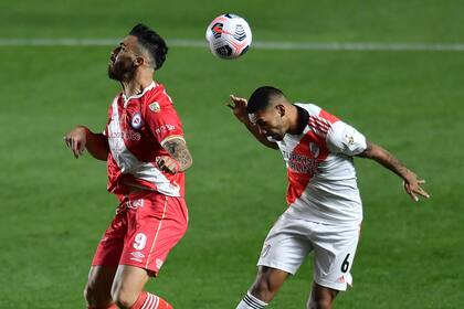 Duelo aéreo entre Ávalos y Martínez