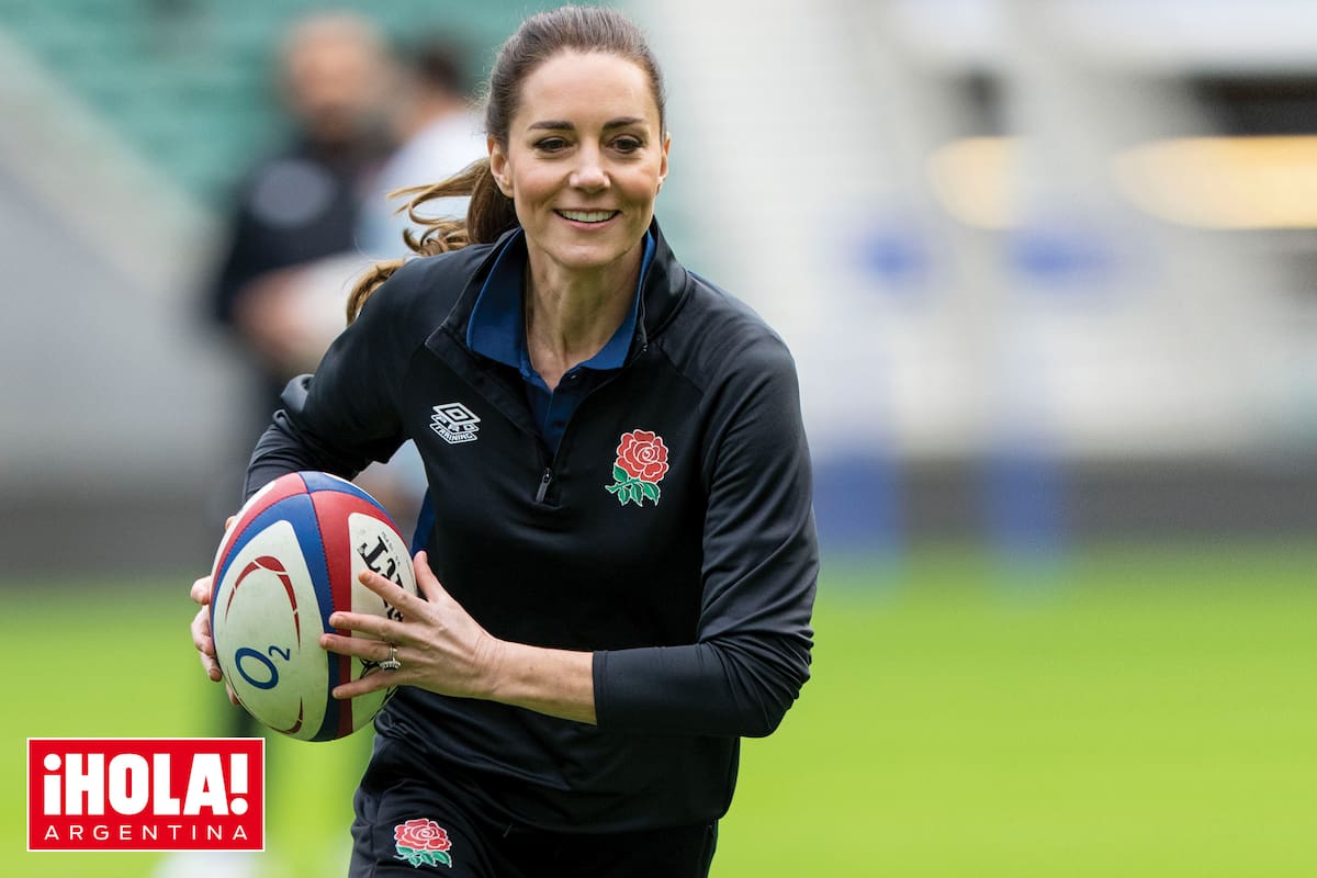 Dueña de una gran habilidad para la práctica deportiva, mostró sus dotes con la ovalada vestida con el equipo del seleccionado.