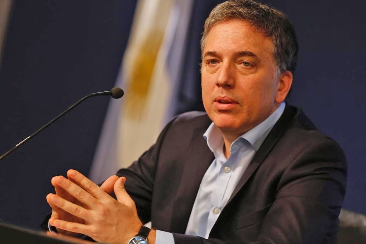 Dujovne: "La inflación es más alta de lo que esperábamos, pero no se compara con la del kirchnerismo"