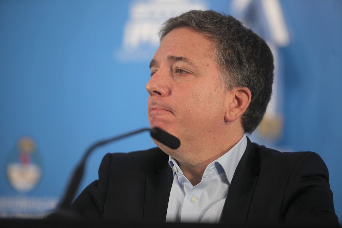 Dujovne: "No hay nada para festejar con una inflación de 3,4 por ciento en un mes"