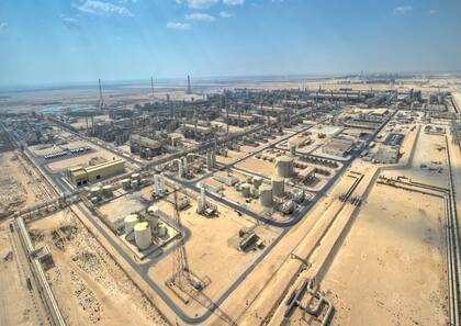 Dukhan field