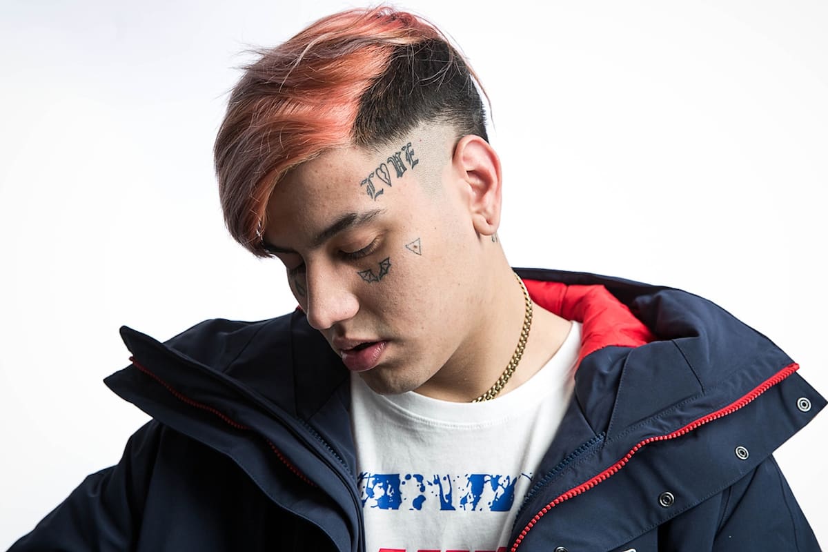 Duki en la producción de la foto de tapa de RS, el 8 de junio