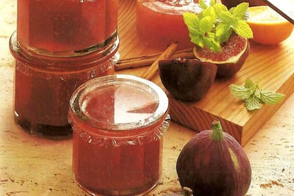 Dulce de higos y duraznos