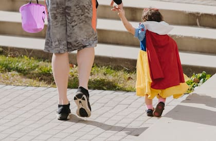 "Dulce o truco" es una de las actividades más populares entre los niños (Unsplash)