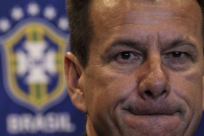 Dunga en busca de darle su impronta al nuevo Brasil