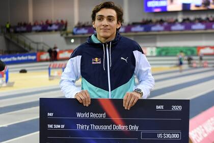 Duplantis es serio candidato a ganar el oro en Tokio 2020, su gran obsesión