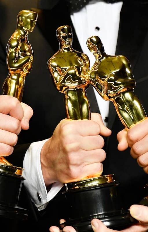 Durante años, se repitió como verdad que los premios de la Academia habían sido bautizados "Oscar" por una secretaria que dijo que la estatuilla se parecía a su tío Oscar