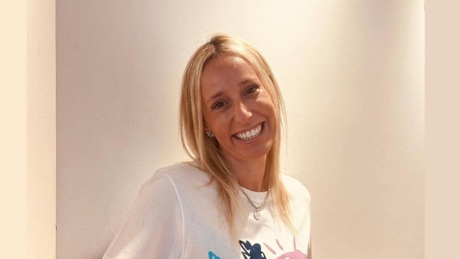 Durante dos meses Melina consultó con gastroenterólogos y clínicos, quienes no supieron identificar ni aproximarse al diagnóstico que tras una ecografía salió a la luz. Hasta ese momento, las molestias, según los médicos, se debían a que estaba estresada.
