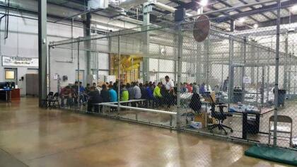 Durante el gobierno de Donald Trump, grupos de defensa de migrantes denunciaron la separación de familias por parte de las autoridades migratorias de EE.UU.