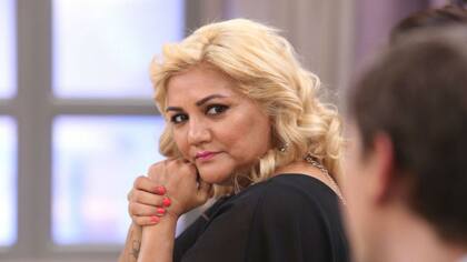 Durante el programa de Mirtha Legrand, la cantante reveló que su padre la golpeaba