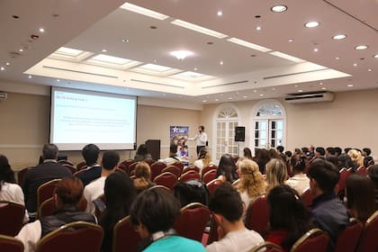 Durante esa jornada, representantes de las 13 universidades viajan especialmente