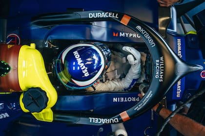 Durante la carrera, los pilotos accionan multiplicidad de funciones a través del volante para cumplir con la estrategia pautada con el equipo