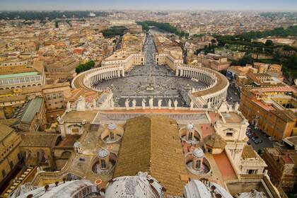 Durante la epidemia de cólera en el siglo XIX la iglesia tomó restricciones similares en Italia
