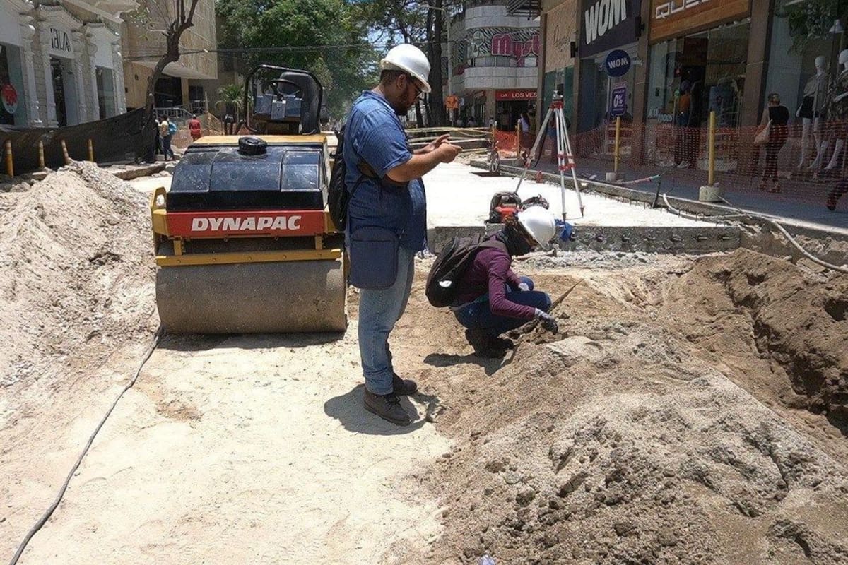 Durante la intervención de la obra, arqueólogos encontraron al menos unas 400 piezas antiguas (Foto: Alcaldía de Santa Marta)