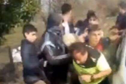 Durante la Liga Independiente de los Barrios, agredieron brutalmente a un árbitro, en Miramar