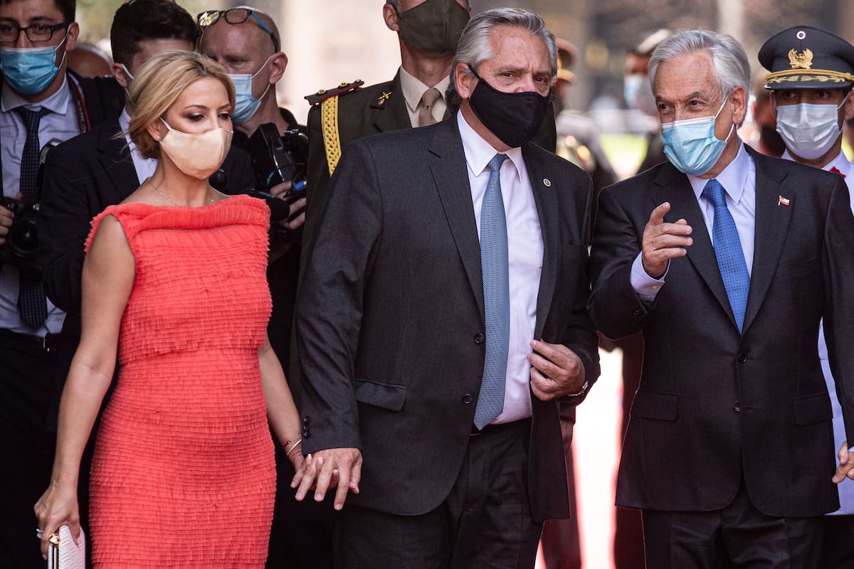 Durante la visita de Alberto Fernández a Chile, el 26 de enero de 2021, las imágenes de Fabiola Yañez desataron especulaciones sobre un posible embarazo