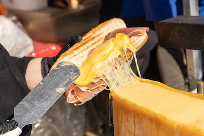 Durante las dos jornadas, el espacio reunirá más de 30 propuestas gastronómicas, además de productos franceses, shows en vivo, masterclasses y actividades vinculadas con la tradición culinaria de Francia