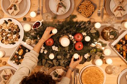 Durante las fiestas pueden generarse consumos excesivos de alimentos (imagen ilustrativa)