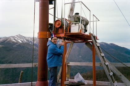 Durante las primeras décadas del centro, cuando este comenzaba a florecer, Raemdonck participaba en las obras de renovación como si fuera un obrero más.
