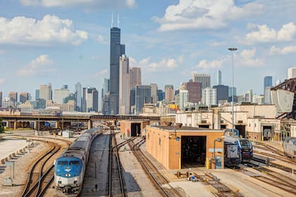 Durante las próximas cuatro semanas, el corredor ferroviario entre Newark y Secaucus operará sobre una sola vía para transferir el tráfico hacia el nuevo Portal North Bridge