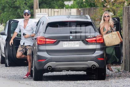 Durante los tres días que el actor pasó en Punta del Este se movió en la
camioneta BMW de su flamante novia.