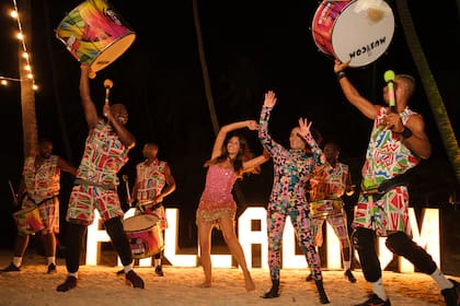 Durante su cumpleaños, Pampita volvió a demostrar su talento para la danza (Foto: Palladium Hotel Group / Grand Palladium Imbassaí Resort & Spa)