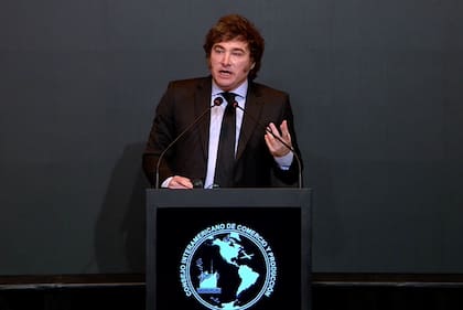 Durante su discurso en el Cicyp, el miércoles en el hotel Alvear, Milei defendió el tipo de cambio