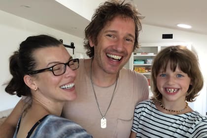 Durante su infancia, sin embargo, sus padres intentaron disuadirla de dedicarse profesionalmente a la actuación
