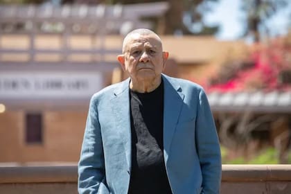 Durante sus estudios, se destacó el fallo de la Corte Suprema en el caso Brown contra la Junta de 1954, que declaró inconstitucional la segregación social en las escuelas públicas