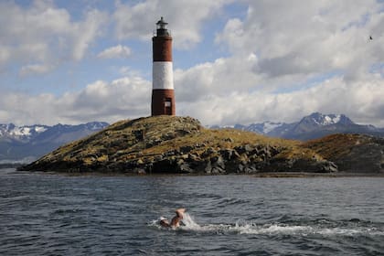 Durante sus inmersiones en la Patagonia. Aquí, en el Faro del Fin del Mundo.