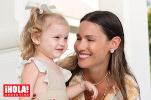 "Durante sus primeros años de vida todos mis hijos me acompañaron en los viajes, son años donde es fundamental que compartan lo máximo posible con su mamá y soy una privilegiada porque me permiten llevarlos", asegura Carolina.