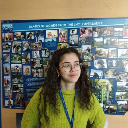 Durante sus últimos años de colegio buscó potenciar sus conocimientos en áreas relacionadas a la ciencia