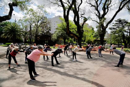 Durante todo el año hay clases gratuitas de Tai Chi Chuan en plazas, parques y espacios verdes de la Ciudad