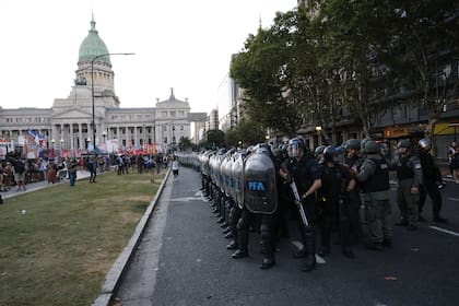 Durante tres días hubo incidentes entre los manifestantes y la policía.