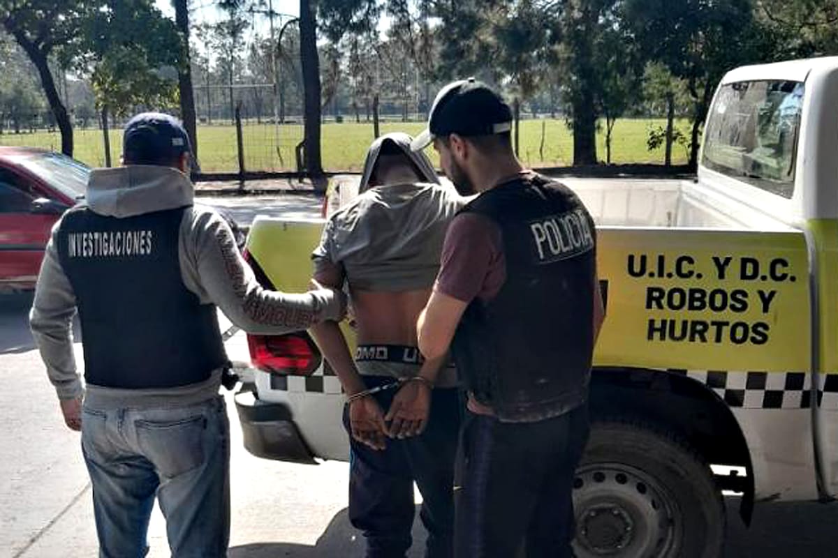 Durante un procedimiento desarrollado en el barrio Alejandro Heredia, personal de la Brigada de Investigaciones de la Policía de Tucumán logró detener en la vía pública al hombre que era buscado intensamente en las últimas horas acusado de ser penalmente responsable del homicidio de Ramón Sánchez