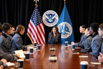 Durante una reunión de gabinete, Kristi Noem manifestó los planes de eliminar la agencia. Sin embargo, se evalúa una reconstrucción para destinar algunas de sus operaciones a la Casa Blanca, así como también a los gobiernos estatales